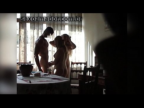 ❤️ Sexveninder inviterer en kæmpe mand og en trekant med ham ❌ Hjemmelavet porno at da.klassikaprint.ru ❌